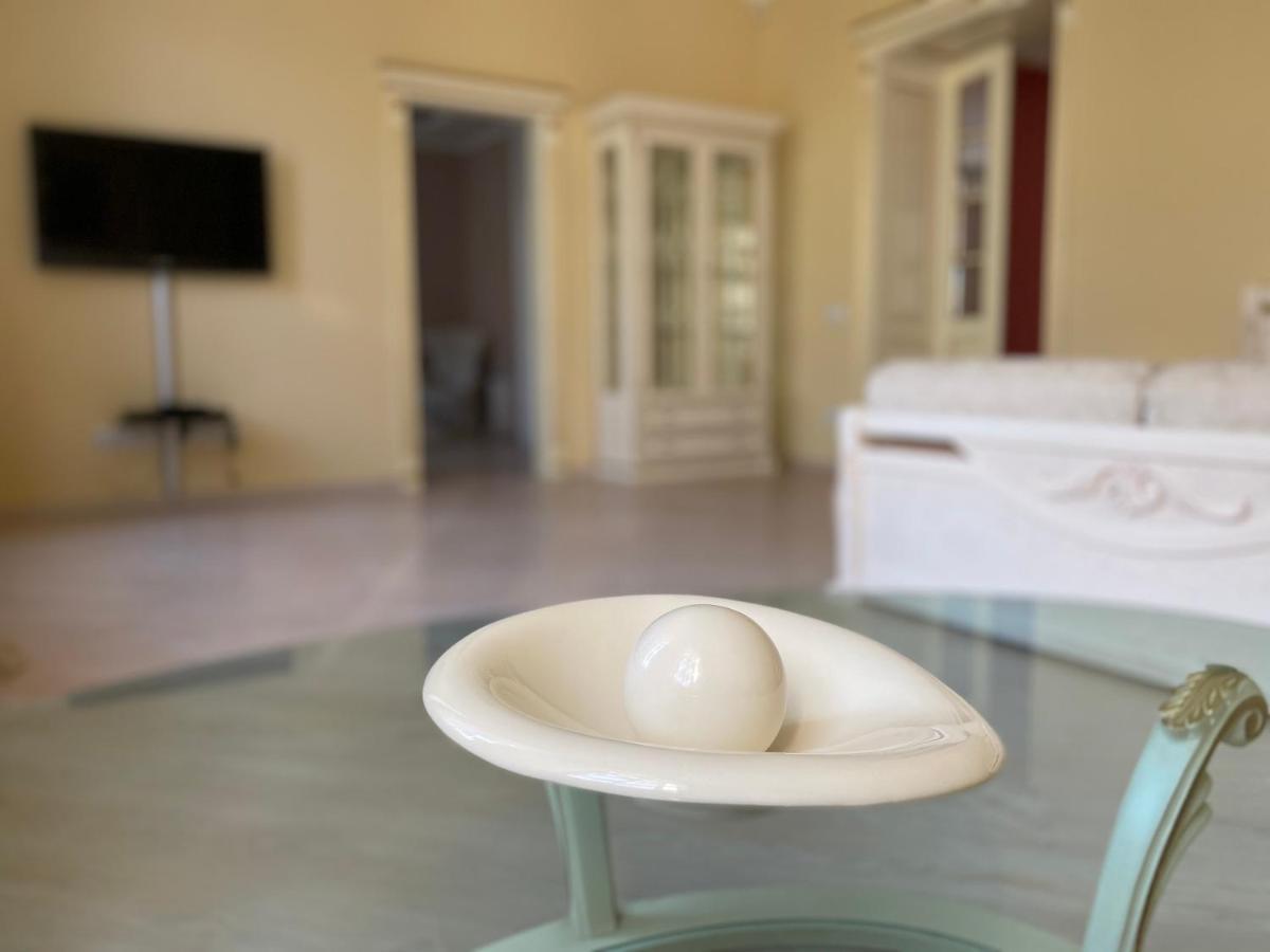 Grand Apartment 利沃夫 外观 照片