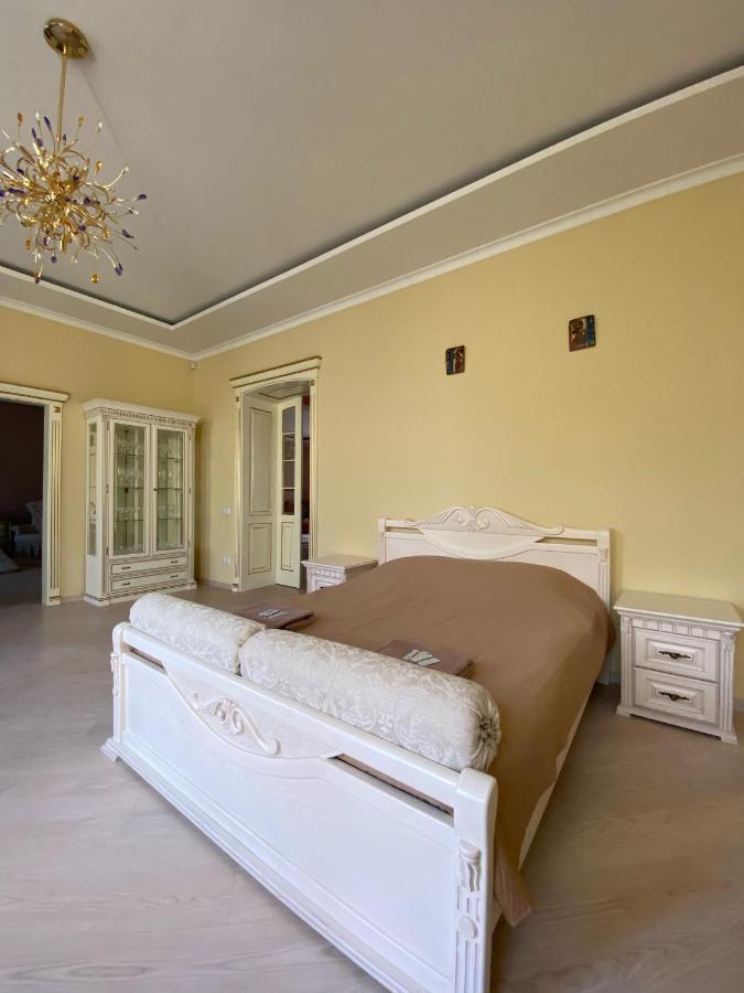 Grand Apartment 利沃夫 外观 照片